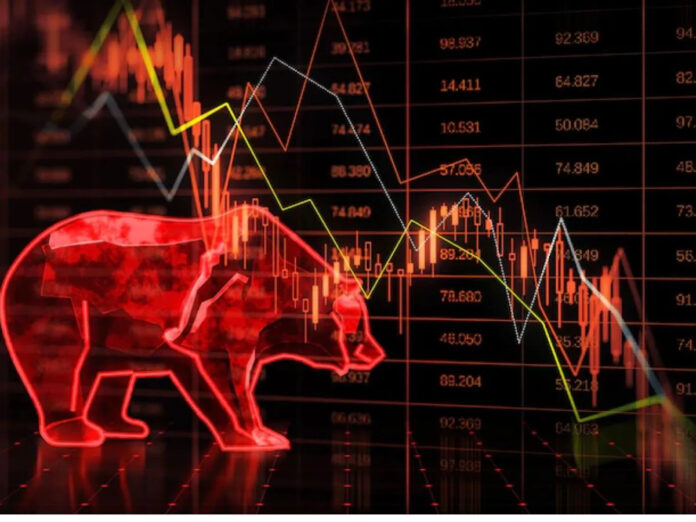 सेंसेक्स में अचानक 700 अंकों की गिरावट, NIFTY50 200 अंकों से ज्यादा लुढ़का; जानें वजह