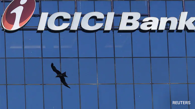 ग्राहकों के विरोध के बाद ICICI बैंक ने नई सेविंग्स अकाउंट के लिए न्यूनतम बैलेंस घटाया
