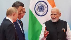 शंघाई शिखर सम्मेलन में रूस, भारत और चीन की एकजुटता का असर अमेरिका से लेकर पाकिस्तान पर 