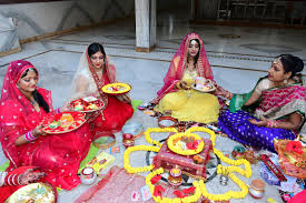 करवा चौथ व्रत की तैयारी पूजा विधि और मुहूर्त 
