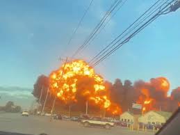 “अमेरिका के केंटकी में बड़ा हादसा: लुईविल शहर में आग का गोला बना कार्गो प्लेन”