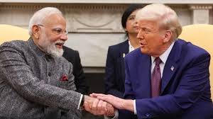 भारत अमेरिका में हुए रिश्ते मजबूत, डोनाल्ड ट्रंप ने किए सुरक्षा नीति बिल पर हस्ताक्षर