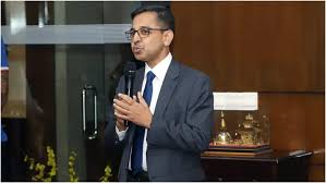 बांग्लादेश में बढ़ती अराजकता के बीच भारत के उच्चायुक्त पहुंचे बांग्लादेश के वीजा सेंटर